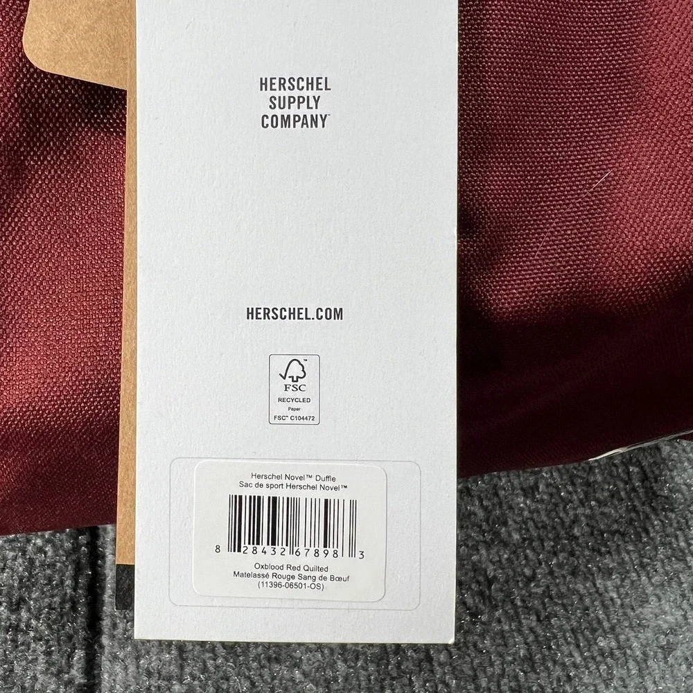 NWT Herschel Novel Duffle Bag 43L Travel Gym Weekender Tote Oxblood Red Quilted - Picture 7 of 8